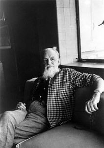 Rex Stout seated, 1975, by Jill Krementz [Public domain] via Wikimedia Commons