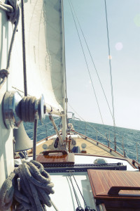 Sailboat view by Leeroy from stocksnap.io