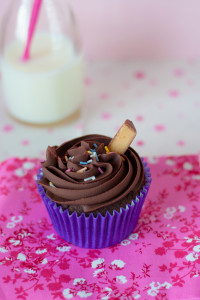 Chocolate cupcake by Zoe Magee from stocksnap.io