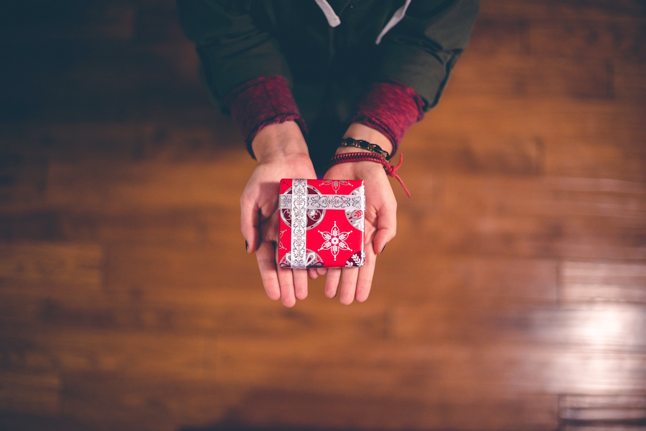 Small wrapped gift by Ben White from stocksnap.io
